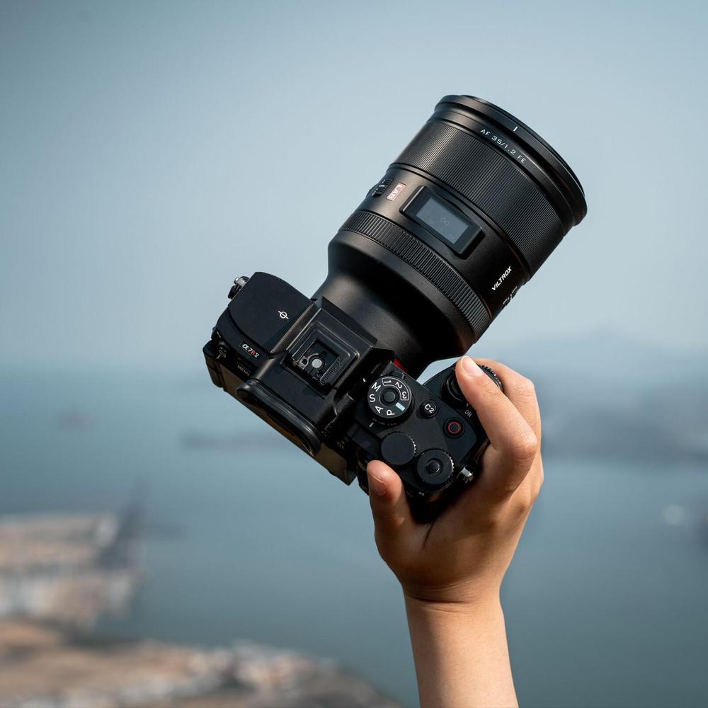 Viltrox 35mm F1.2E LAB フルフレームレ - Nikon Camera Z6 Iii のレビューと価格
